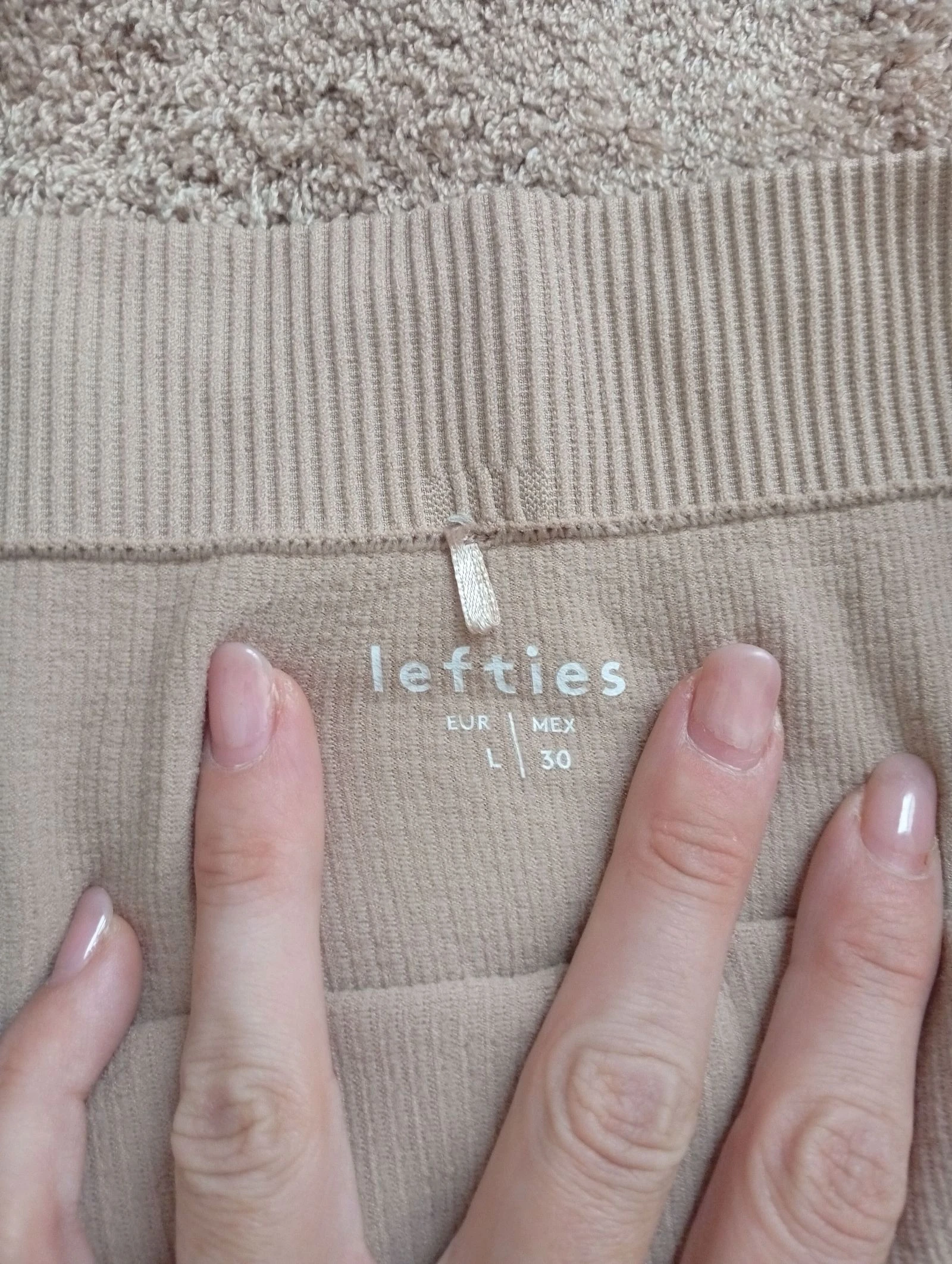 Lefties Women’s Sport Leggings | Size L – photo 4
